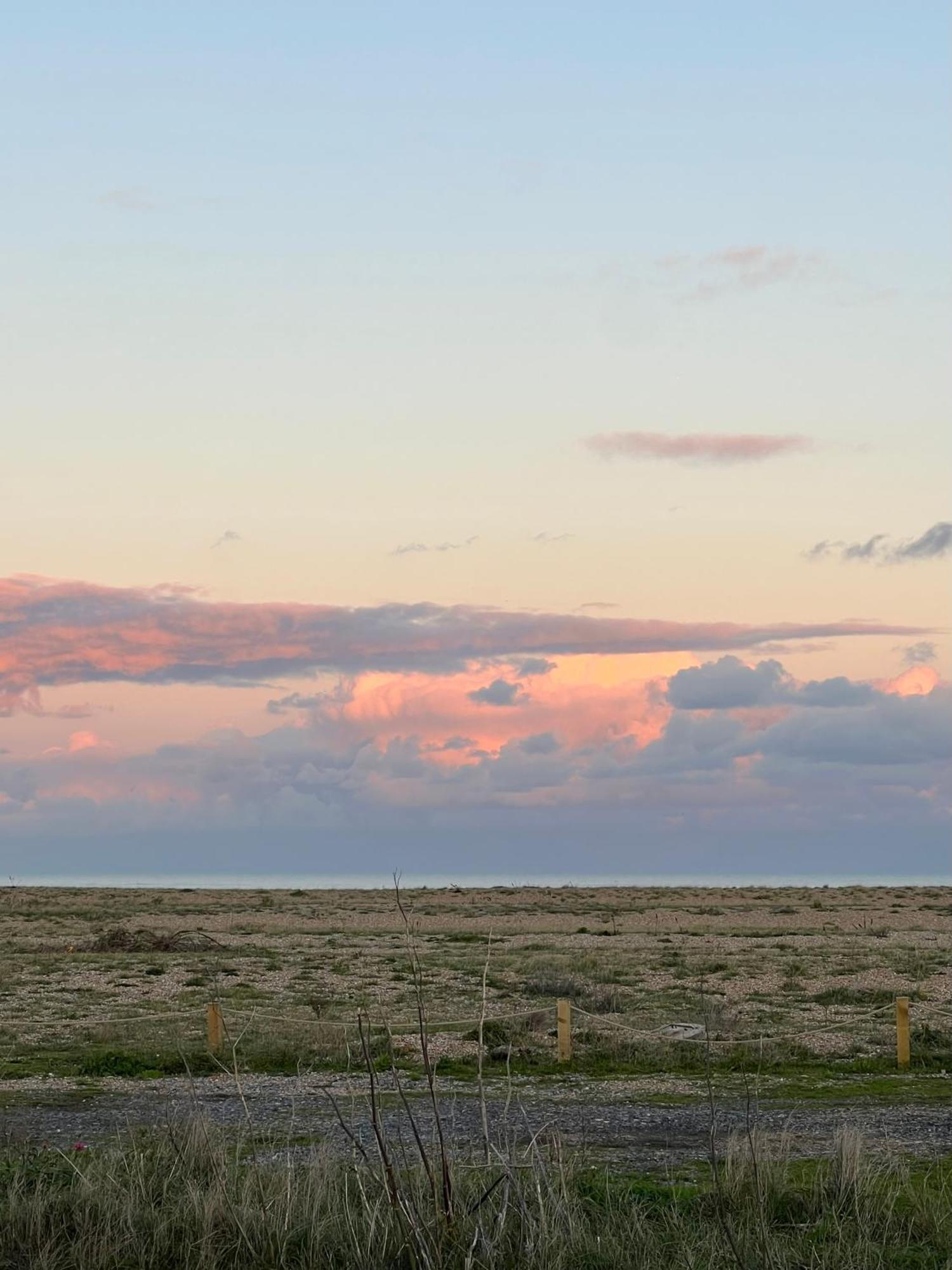 Bed and Breakfast Pluto House Dungeness Exterior foto